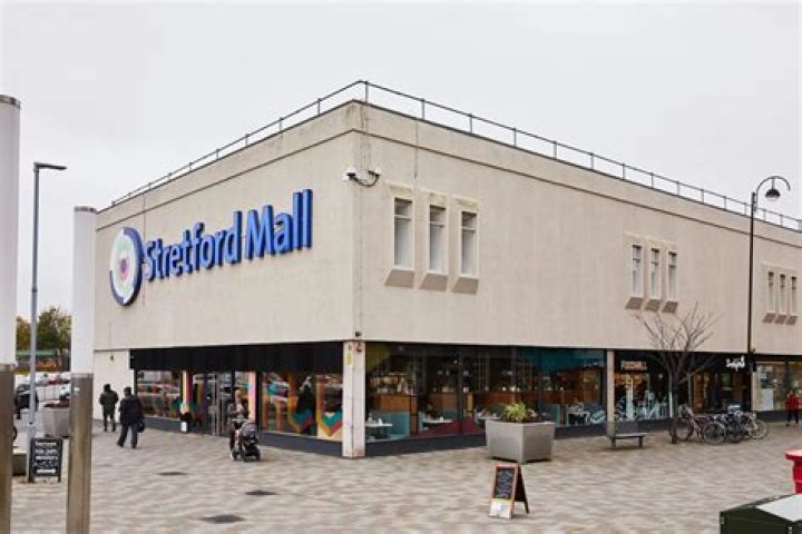 Did chesterfield mall close?