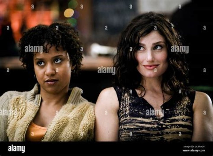 Do maureen and joanne get back together?