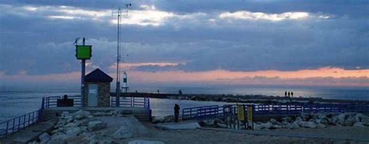 Do the great lakes have tides?