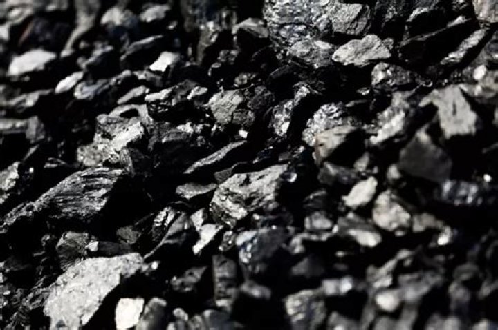 Does coal burn easily?