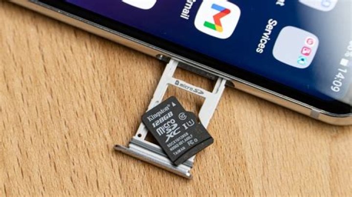 Does the s20 have expandable memory?