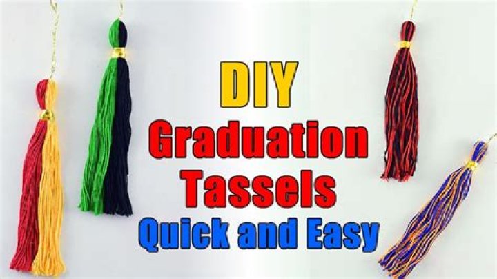 How do tassels work for graduation?