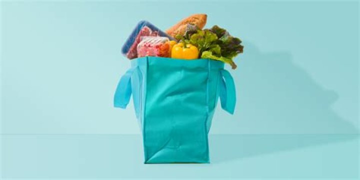 How grocery bags are made?