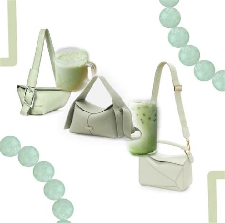 Is green tea colored?