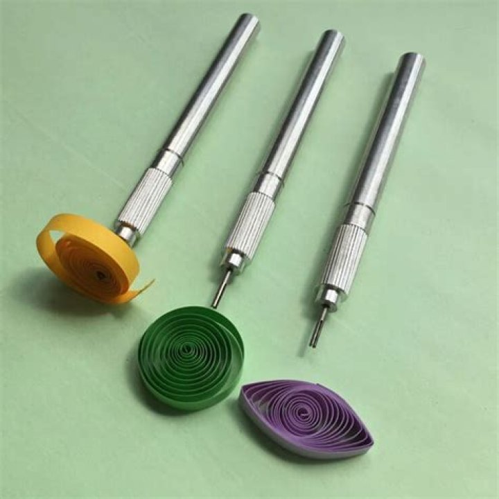 Whats a quilling tool?