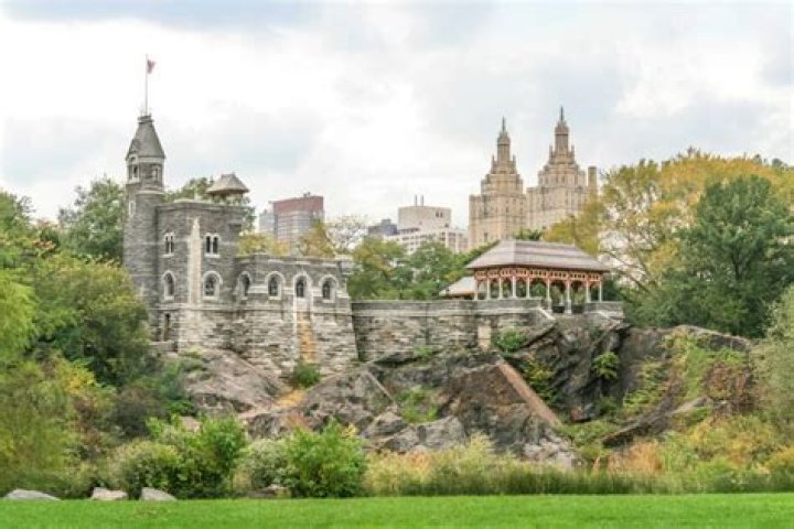 Who built belvedere castle in central park?