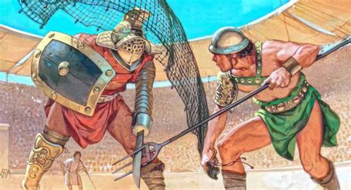 Who did retiarius fight?