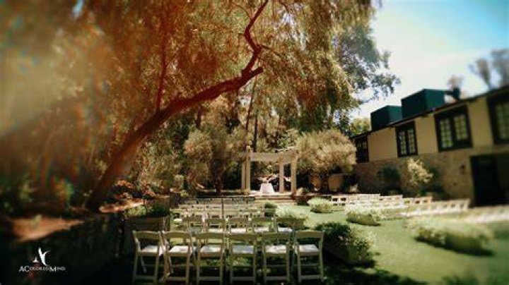 Who owns calamigos ranch?