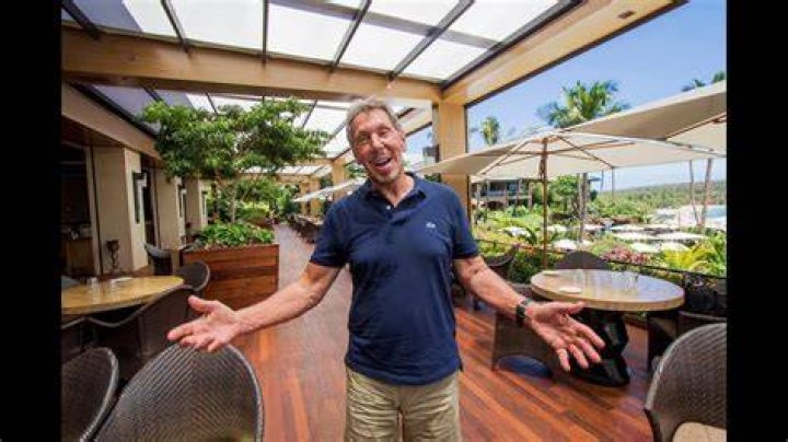 Why did larry ellison buy lanai?